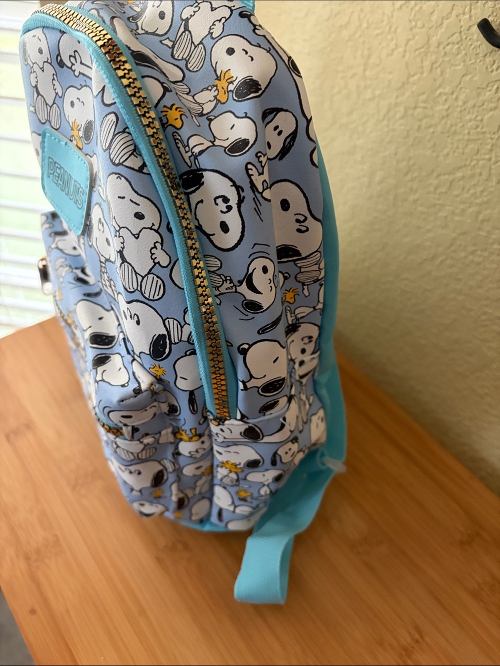 Peanuts Snoopy Light Blue Backpack - Picture 3 of 7